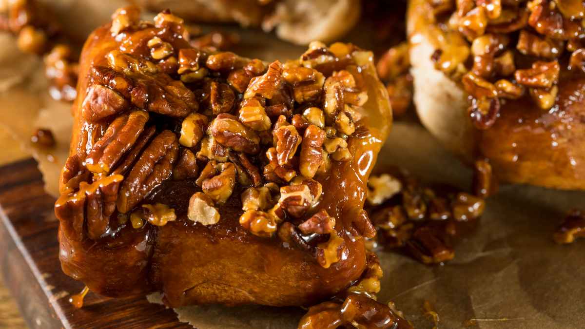 Easy Pumpkin Sticky Buns: Your Guide to Warm, Gooey Fall Treats